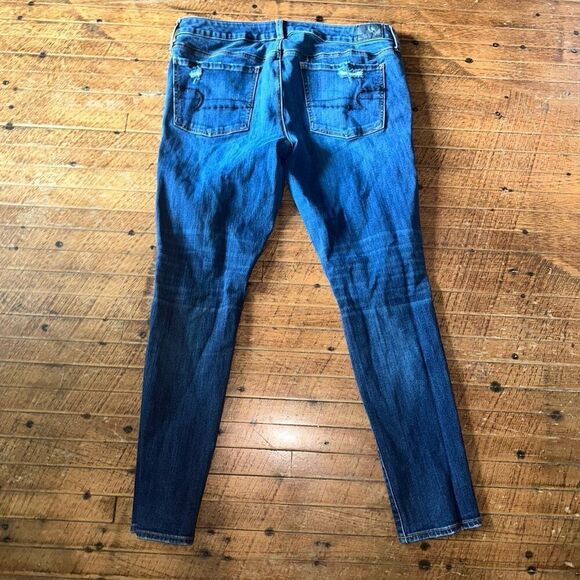 American Eagle dark wash distressed hi-rise stretchy size 14 jeggings - Picture 2 of 3